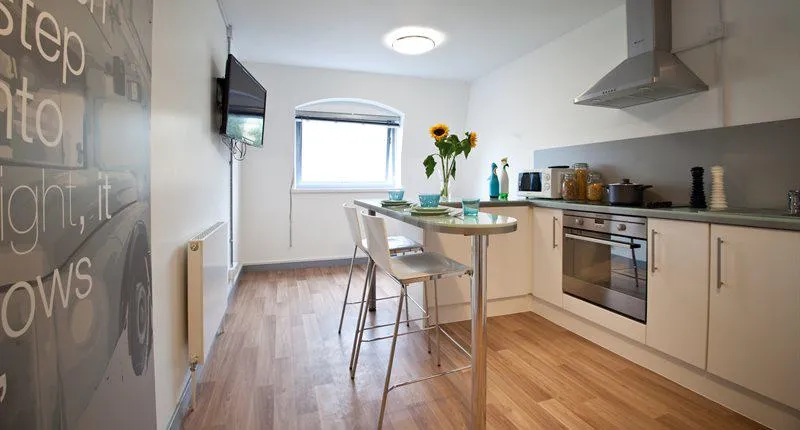 FSL - London - Iris Brook House  (4)